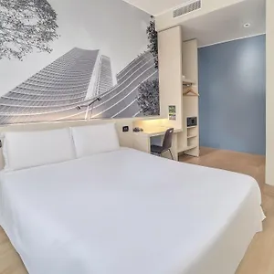 Cenisio Garibaldi Milan